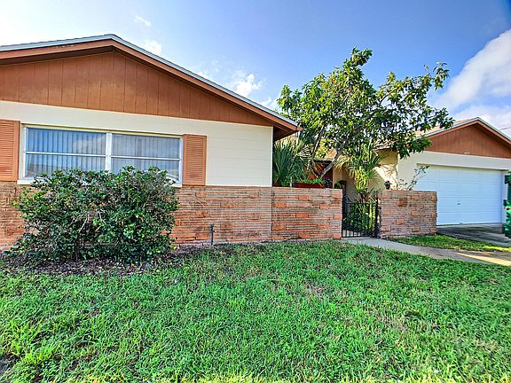 2nd image of 405 Carrioca Ct