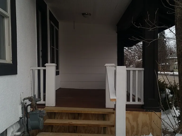 1120 Washtenaw Ave — Photo 12