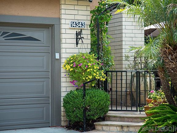 2nd image of 14343 Seabridge Ln