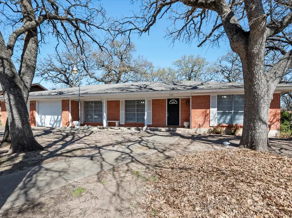 3501 Oak Haven Dr, Forest Hill, TX 76119