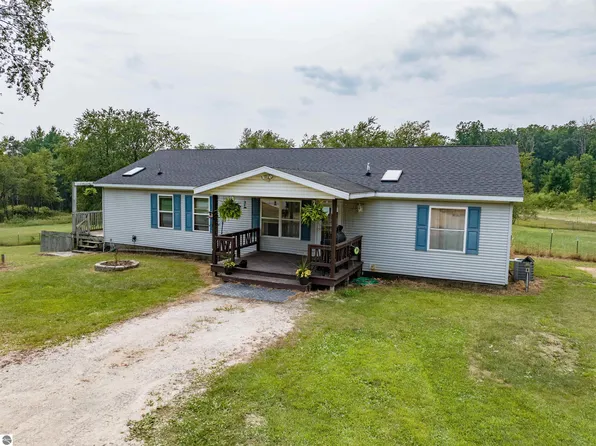 3542 Elbow Lake Rd, Prescott, MI 48756
