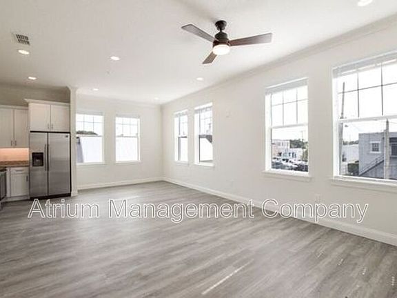 5th image of 109 S Boyd St #310