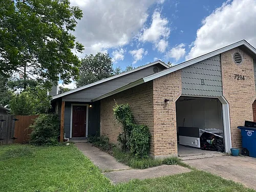 7214 Lilac Ln #B Photo 1
