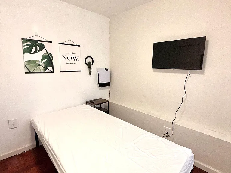 Micro Room + Private Bath