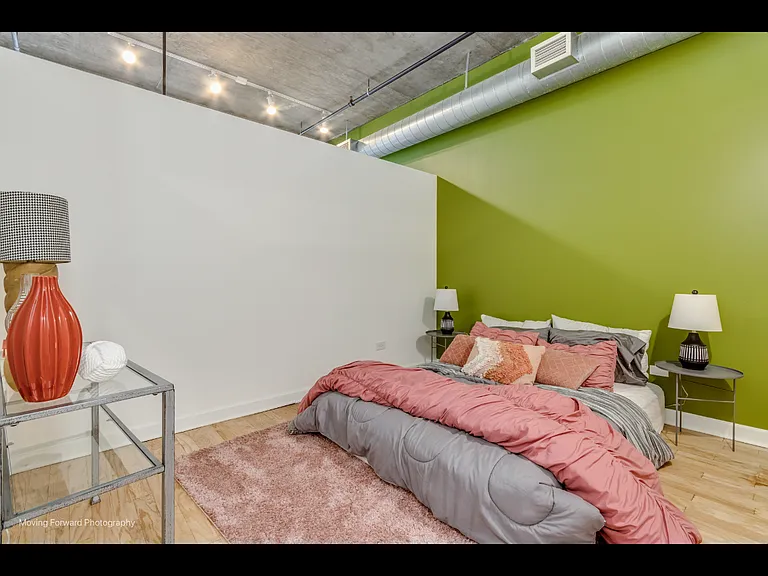111 S Morgan St — Photo 4