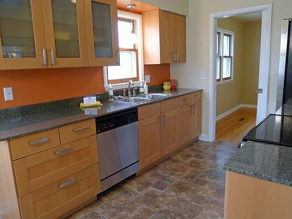 2nd image of 4221 Oliver Ave N