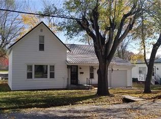 303 S Ardinger St, Hamilton, MO 64644