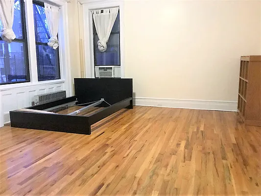 Rented by Lang Realty LLC | media 11