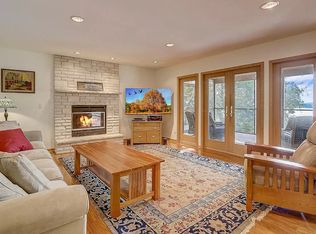 4216 Morris Park Rd, Mc Farland, WI 53558