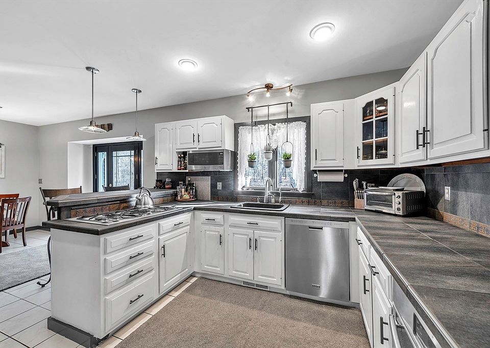 32 Stebbins Rd, Monson, MA 01057 Zillow