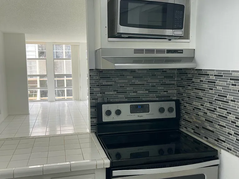 801 Three Island Blvd #306 — Photo 4