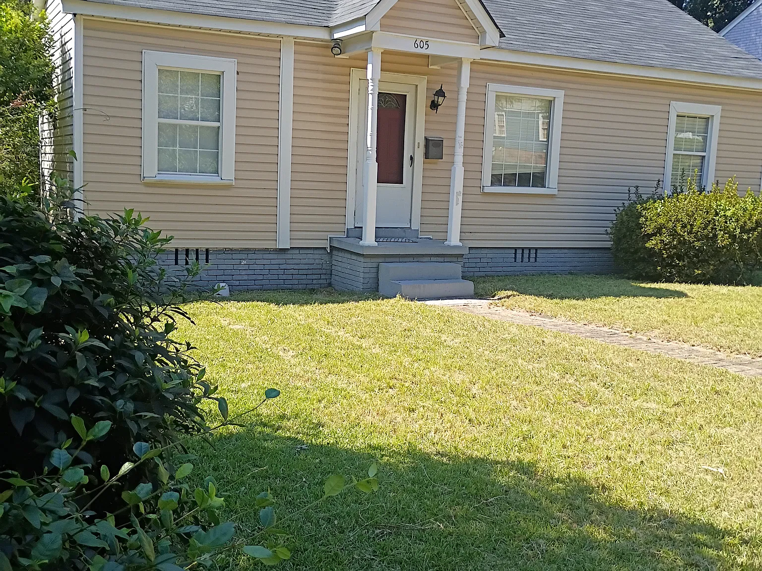 605 Waccamaw Ave — Photo 2