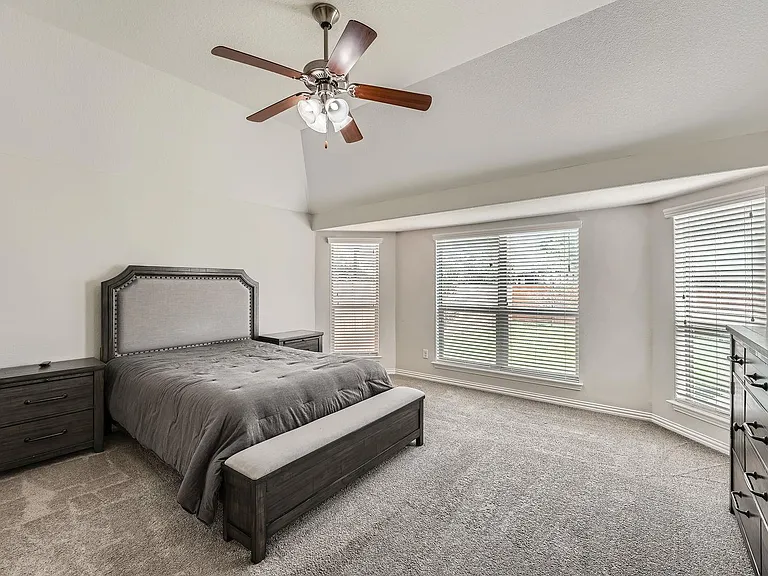 2416 Lynx Ct — Photo 6