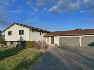 1361 County Road V, Houlton, WI 54082