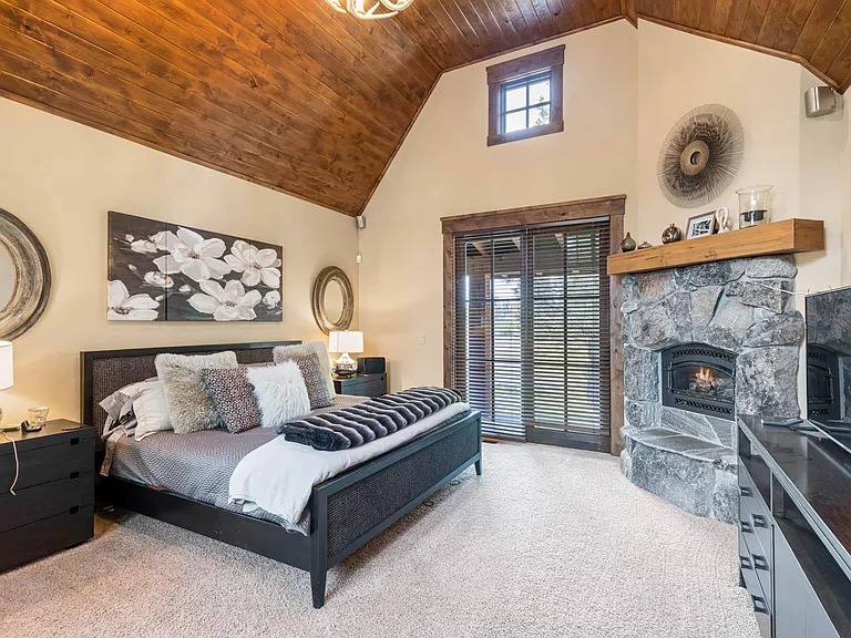 13193 Snowshoe Thompson Cir — Photo 16