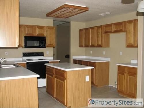 3rd image of 8602 W Caribbean Ln