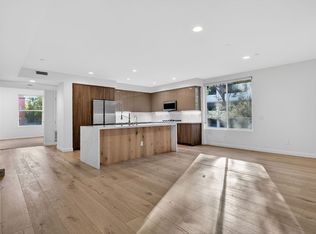575 Rockefeller, Irvine, CA 92612