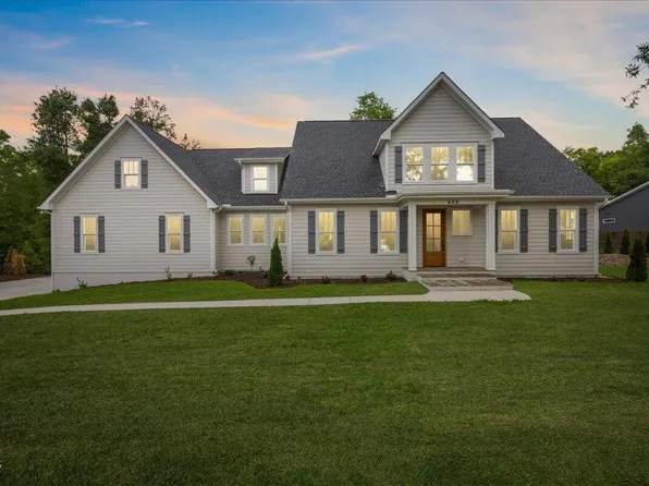 420 W Corbin St, Hillsborough, NC 27278
