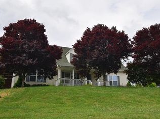 38 Folsom Dr, Candler, NC 28715