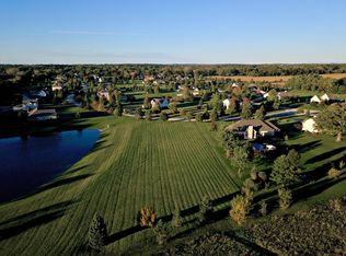 8219 Squirrel Dr, Spring Grove, IL 60081