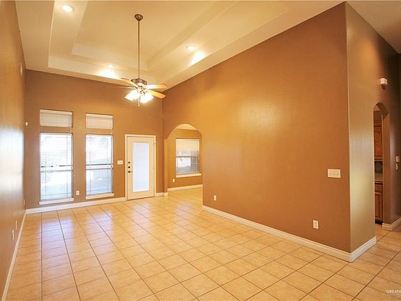 4th image of 1819 Chandler Cir
