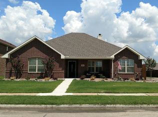 8717 Davis St, Rowlett, TX 75088