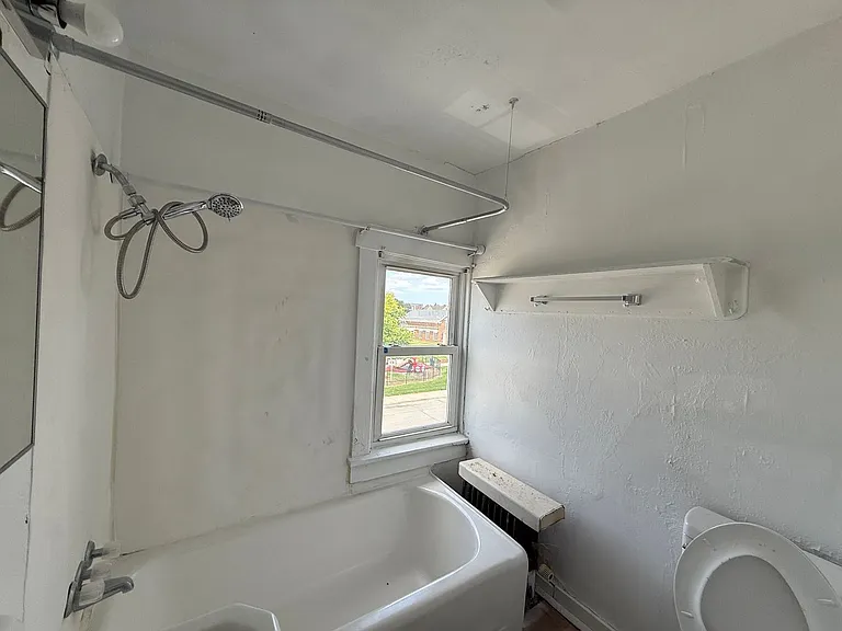 100 S College Ave #9 — Photo 9