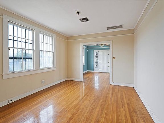 5th image of 200 Helena St