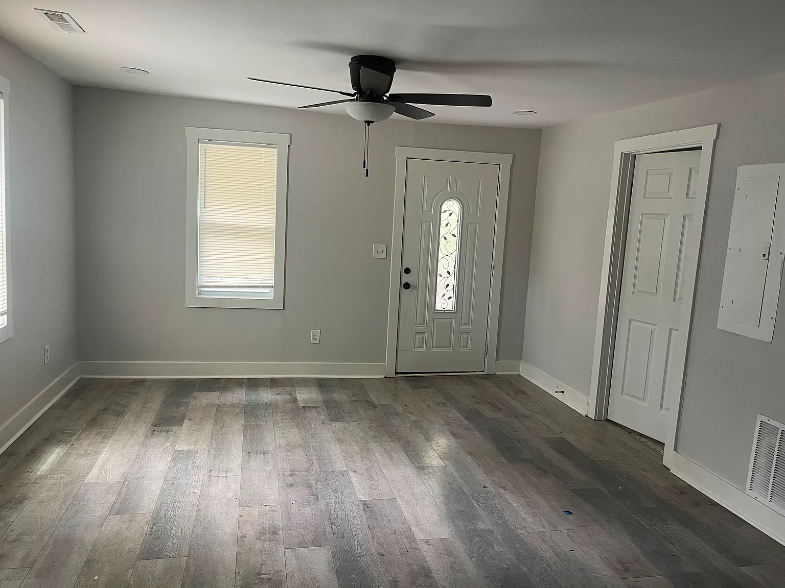 391 Westchester Blvd NW — Photo 4