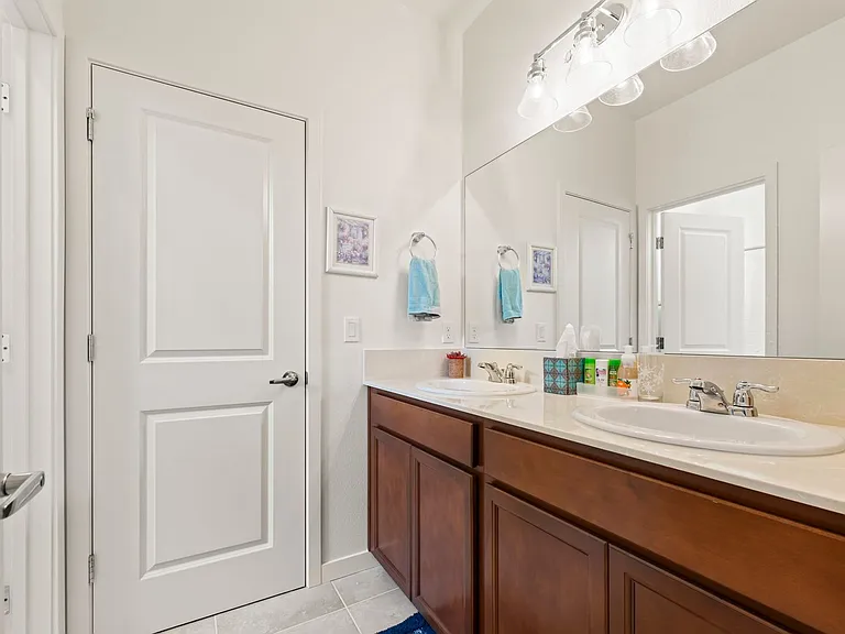 4920 Little Rock Way — Photo 24