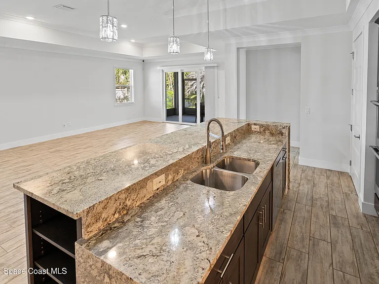 82 Hubble Ln — Photo 6