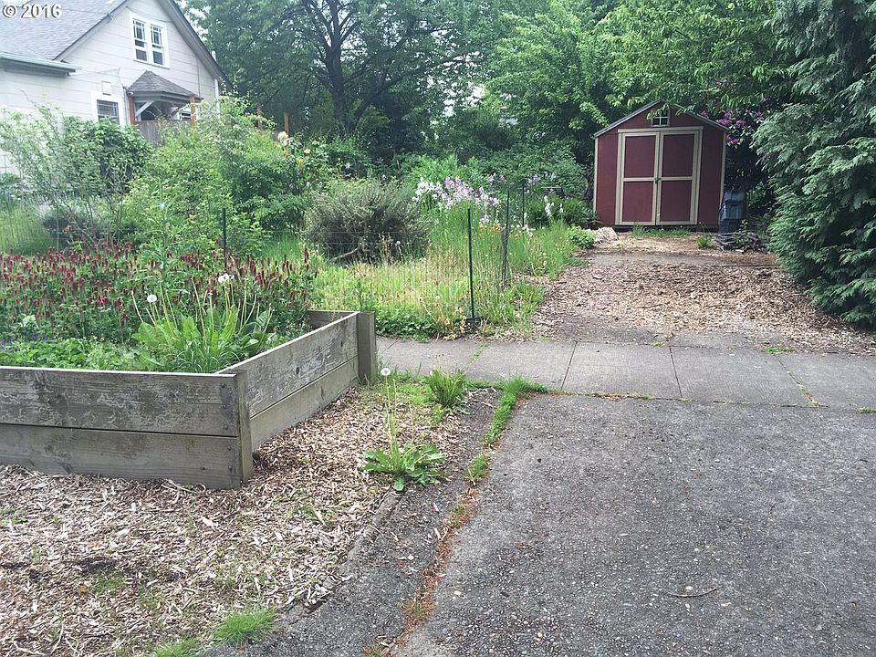 2nd image of 7037 N Atlantic Ave