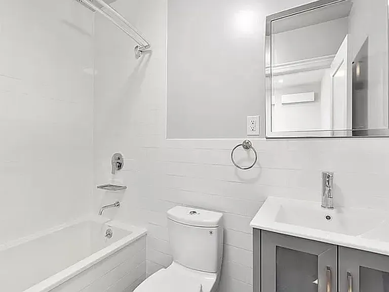 459 Bainbridge St #2 — Photo 6