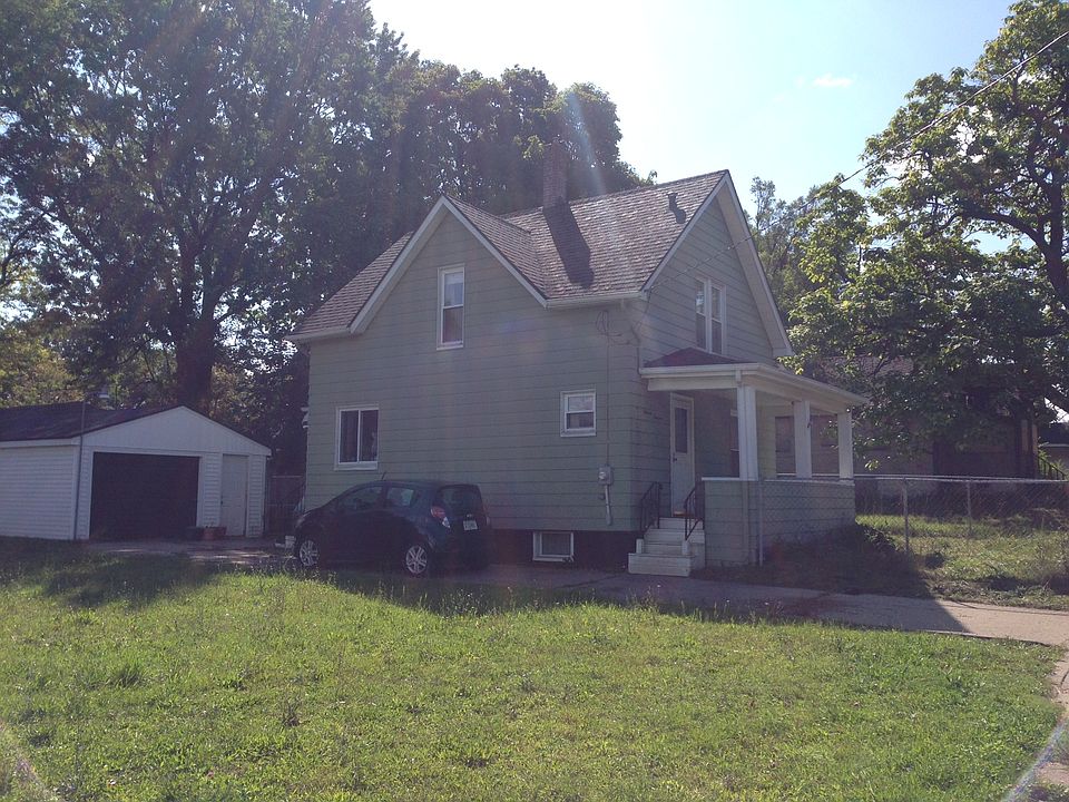 2nd image of 1614 N Franklin Ave