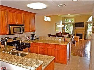 4th image of 5550 Ventura Canyon Ave APT 107