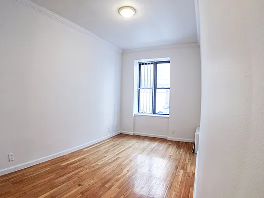 Rented by Urban Real Estate Inc | media 32