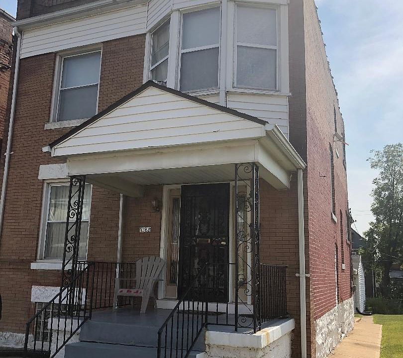 1st image of 1368 Granville Pl