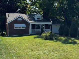 91 Notre Dame Dr, Campbell, OH