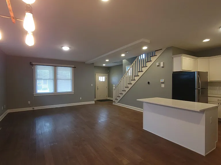 3123 Broadway St — Photo 15