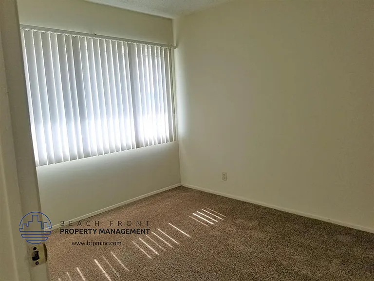 10305 Buford Ave. — Photo 7