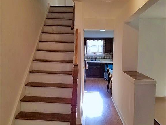 3rd image of 2431 Kingsland Ave