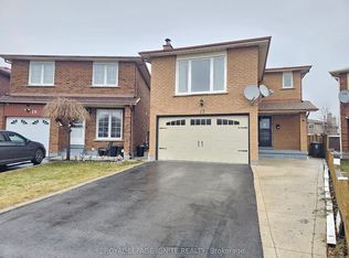 17 Saint Emilion Way, Toronto, ON M9V5A5