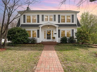 512 Country Club Rd, Mount Airy, NC, 27030