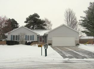 W1979 Darby Ct, Freedom, WI 54130