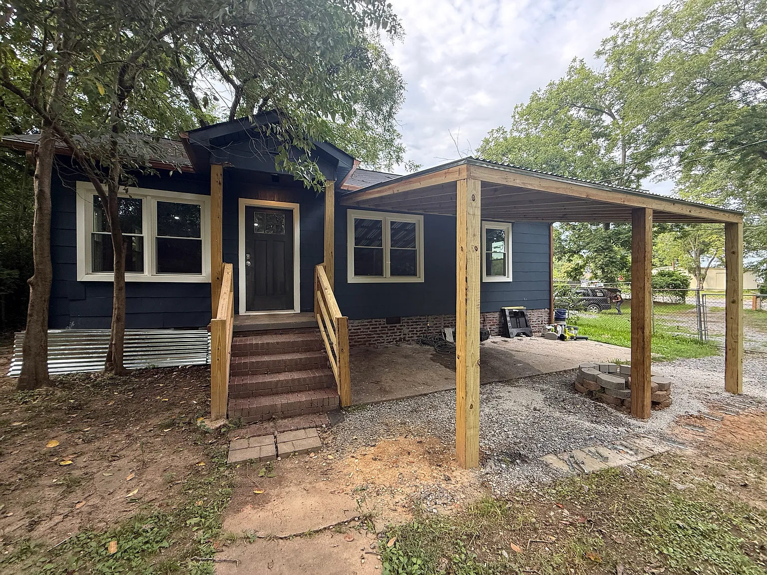 3 bed, 1060 sqft, $2,150 — Photo 2