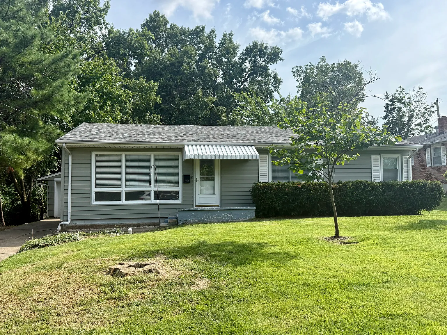 1606 Gary St — Photo 1