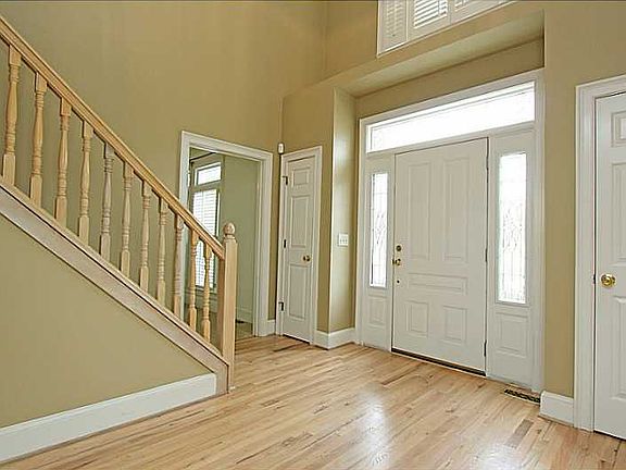 2nd image of 1859 Bishops Green Dr