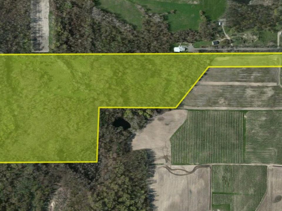 2nd image of 681 County Road Cres