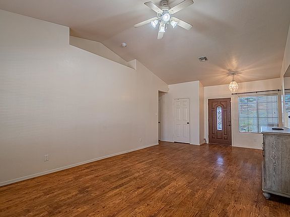 5th image of 3470 W 21st St
