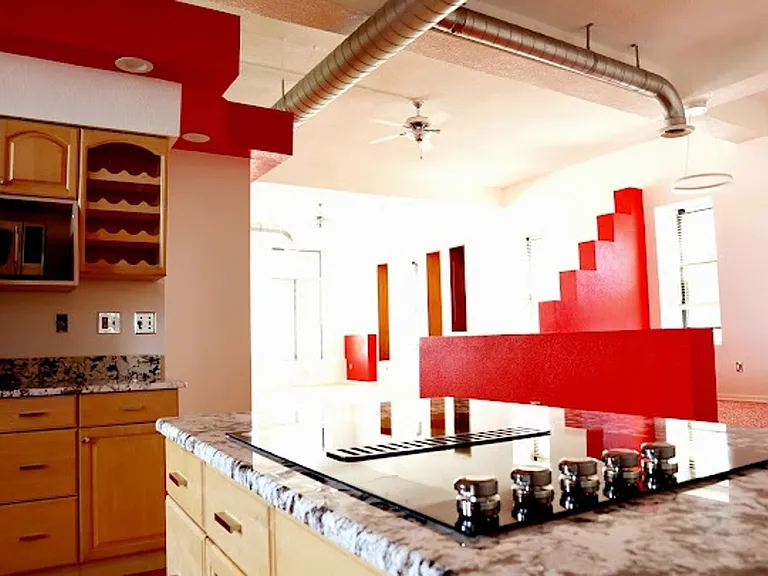 335 N Superior St #5 — Photo 3